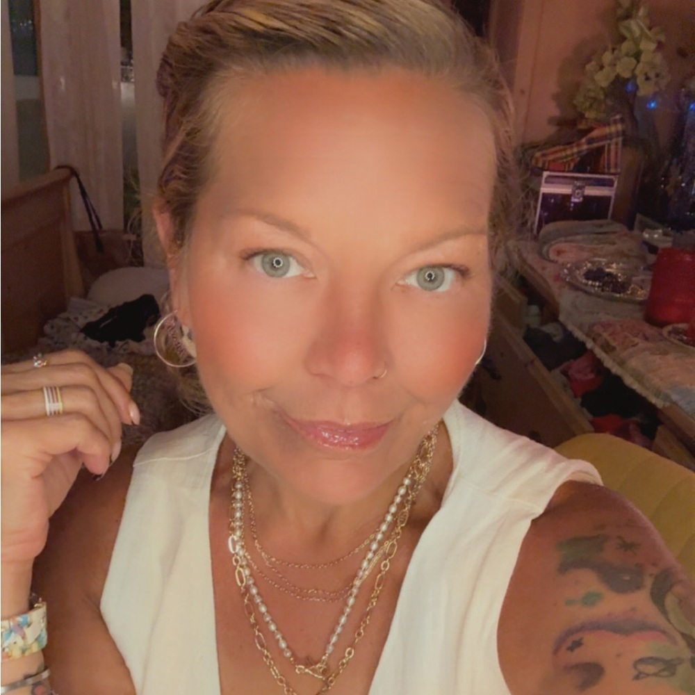 Meet your Posher, Meri❣️ All items are in good condition from my personal closet